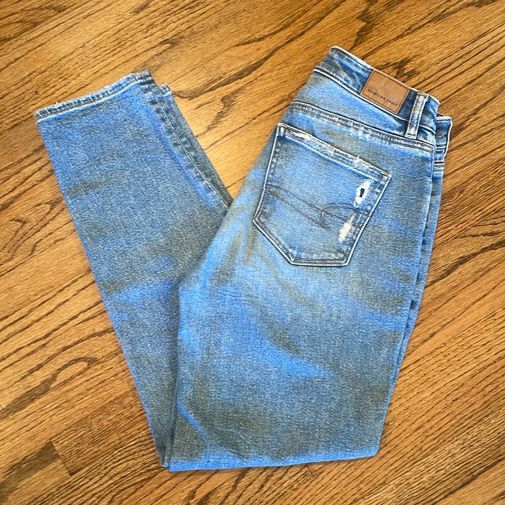 American Eagle Mom Straight Stretch Jean, size 2
